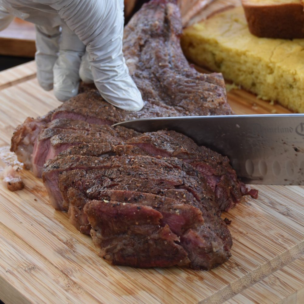 Slicing steak